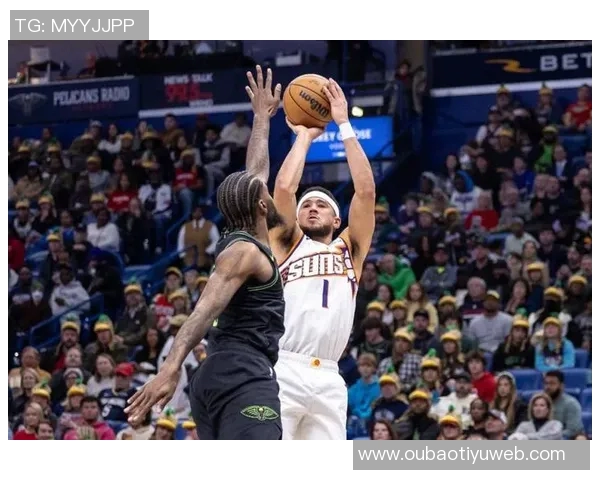 布克表现出色18投7中罚球11中8砍下24分5板7助助力球队赢球 布克表现出色18投7中罚球11中8砍下24分5板7助助力球队赢球